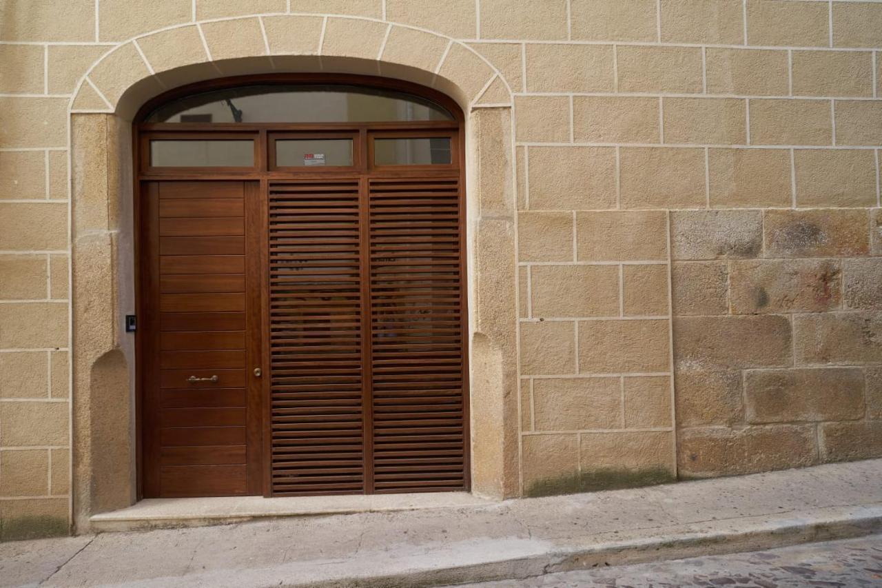Apartamento Turistico Centro Monumental -- Caceres Luaran gambar
