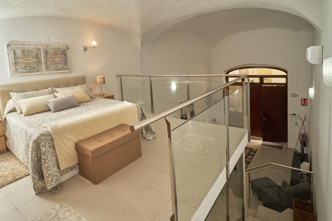 Apartamento Turistico Centro Monumental -- Caceres Luaran gambar